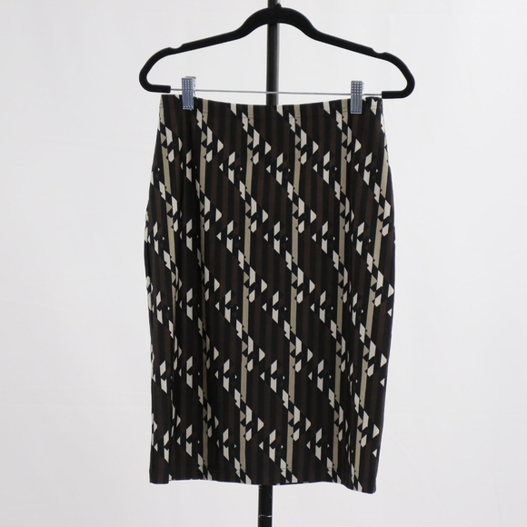 Authentic Fendi Shirt and skirt set  Logo Monogram Women Size 42 - Picture 6 of 8